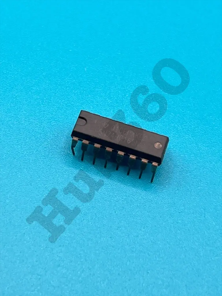 PYBR8502.webp