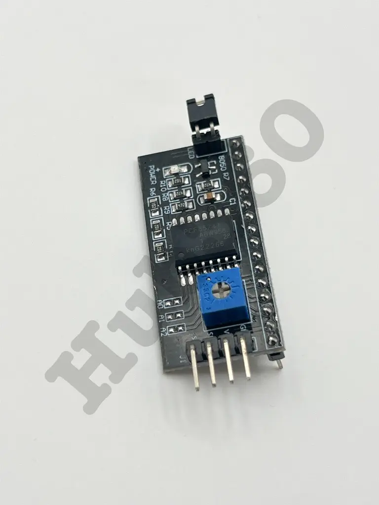 XNIX2570.webp