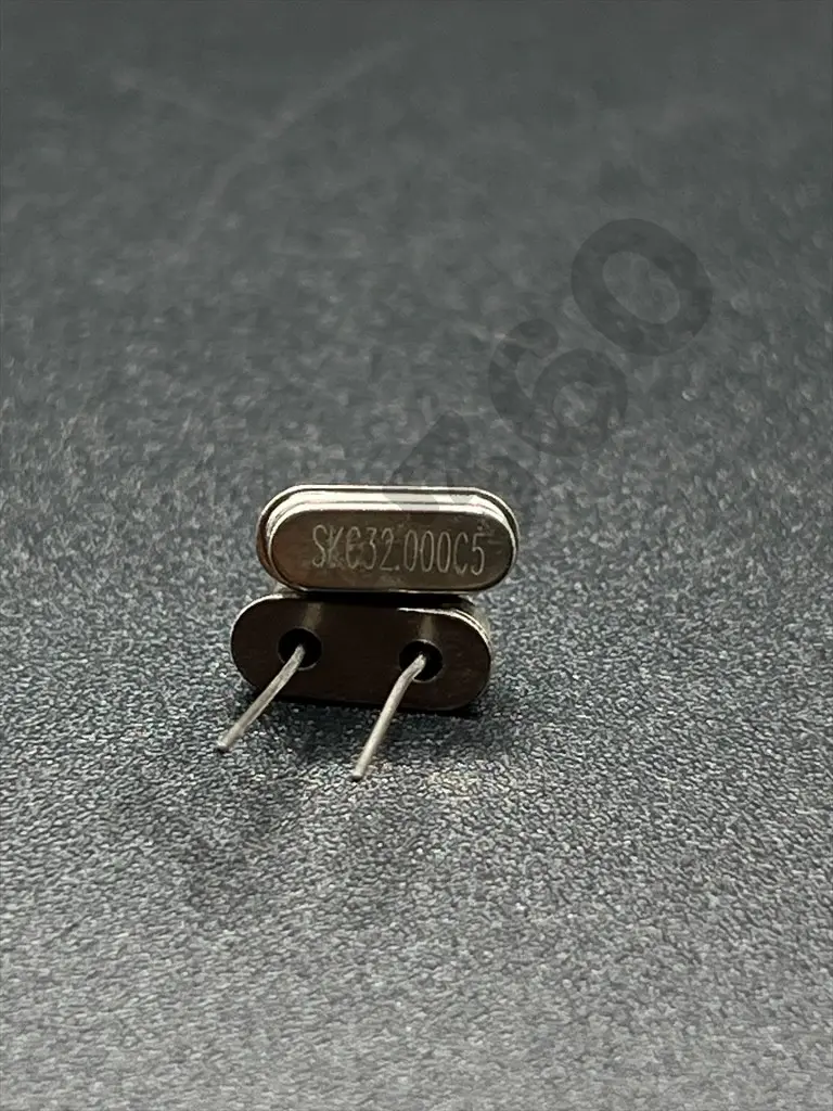 32MHz crystal oscillator