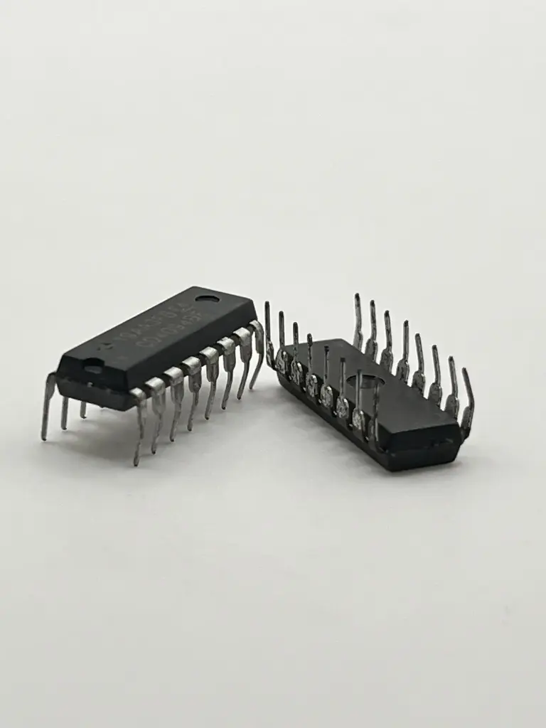 CD4094 shift register