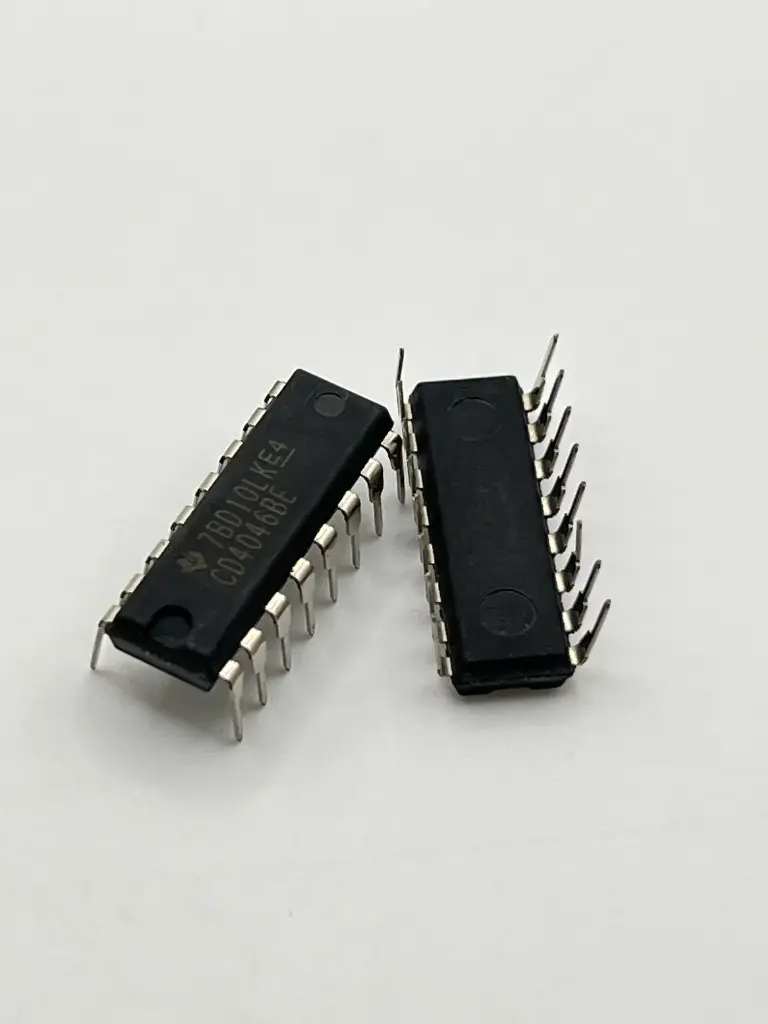CD4046 phase locked loop