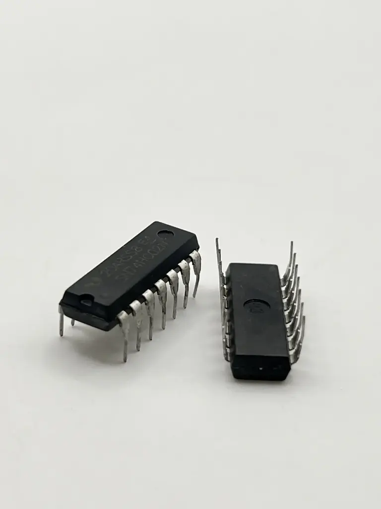 SN74HC02N (74HC02) logic chip
