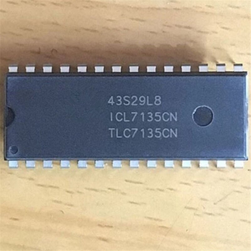 ICL7135