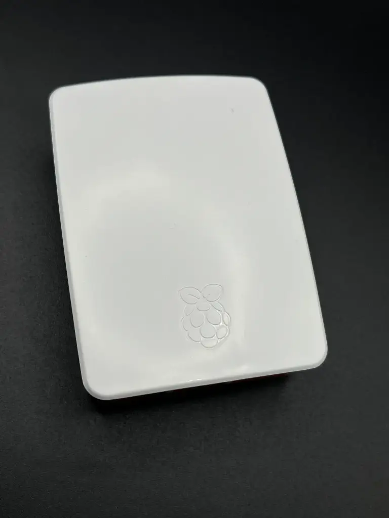 Raspberry pi 4 red and white casing