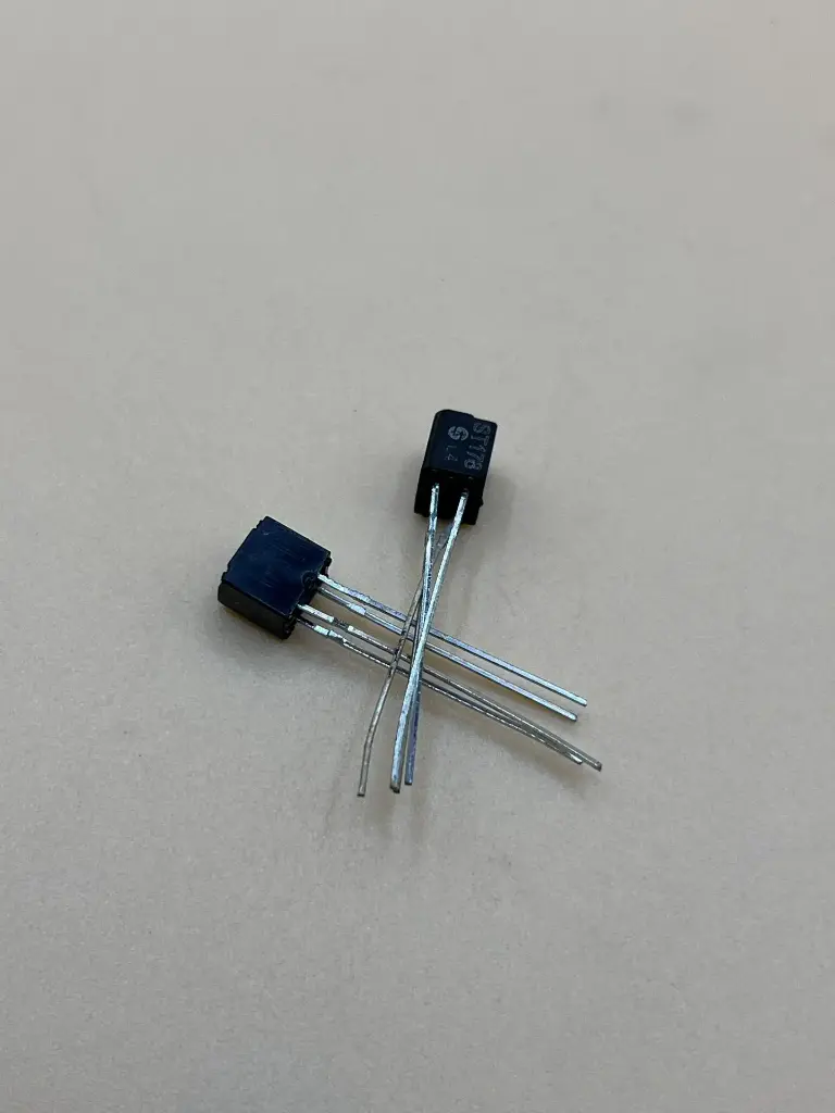 ST178 reflective photoelectric switch