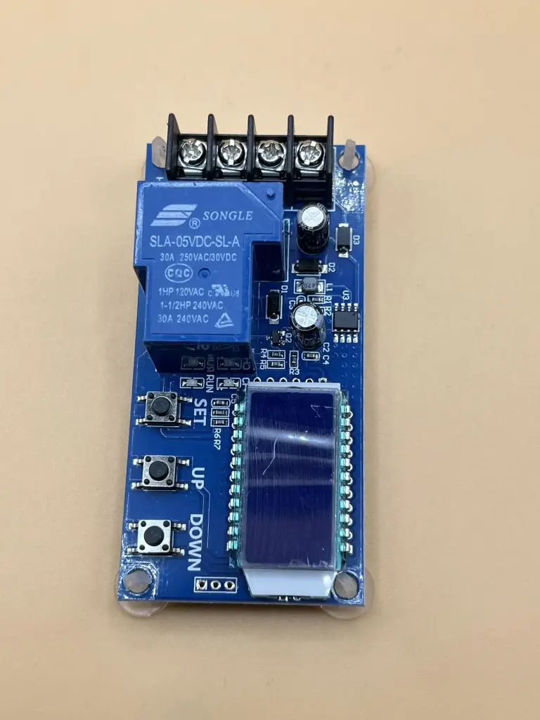 XY-L30A Battery overcharge protection and control module