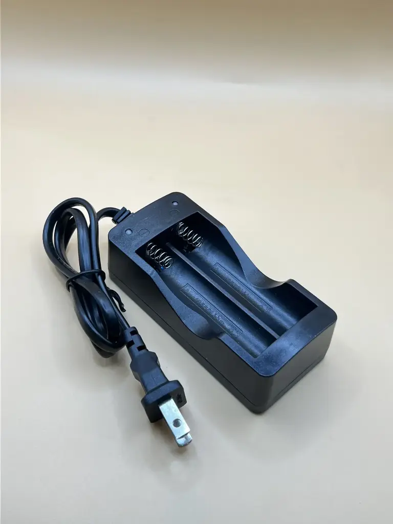 18650 3.7V 4.2V LIPO charger