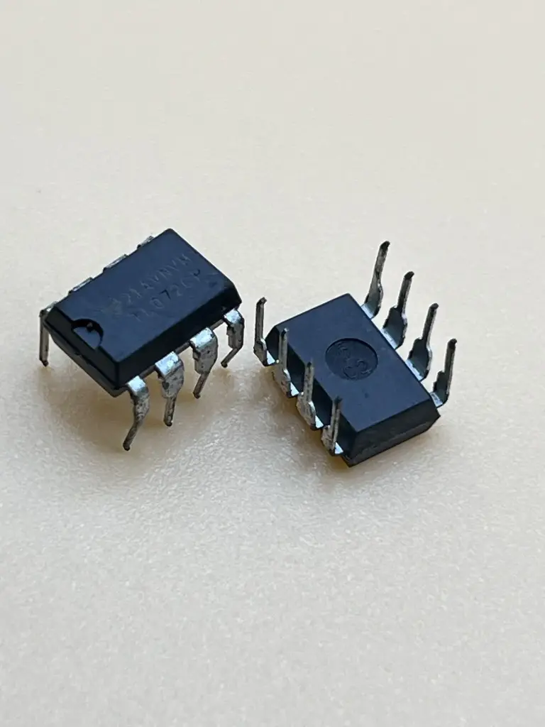 TL072CP Dual op amp