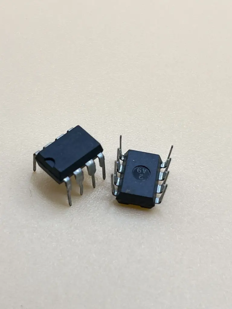 AT24C08 serial EEPROM 8k memory