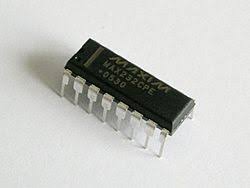 MAX232
