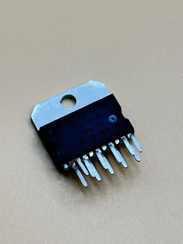 TDA2004R power amplifier