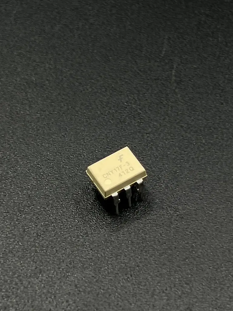 CNY17F-3 optocoupler