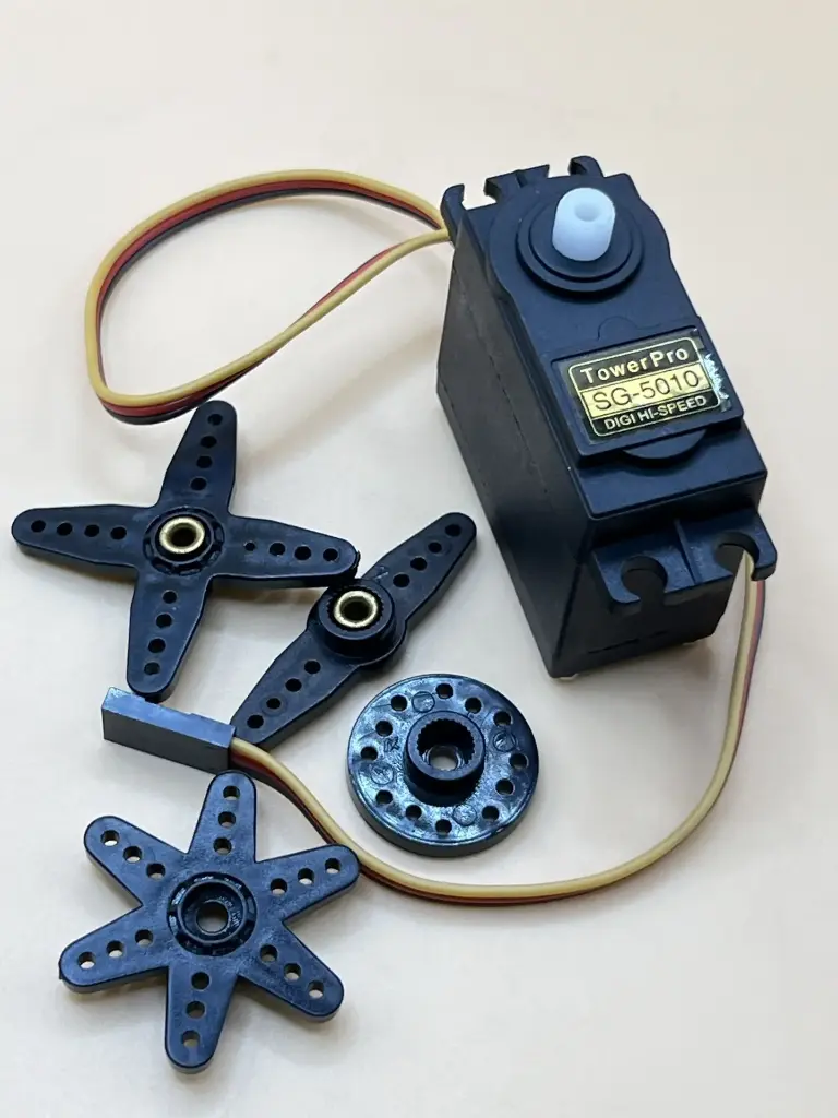 SG5010 servo