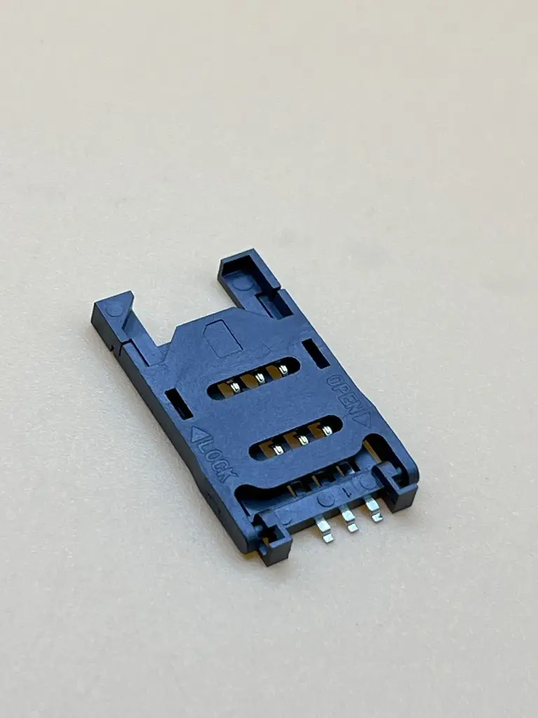 Flip-Top 6-Pin SIM Card Slot (Plastic)