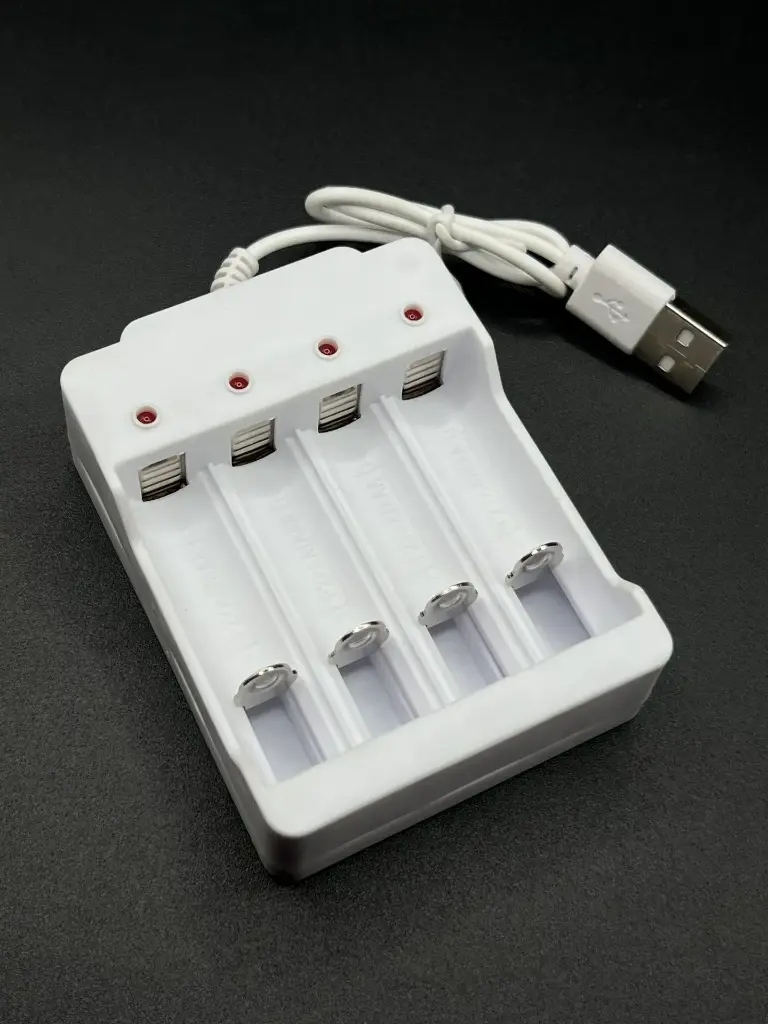 USB AA/AAA Ni-Cd Rechargeable Battery Charger