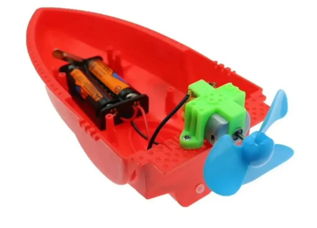 DIY STEM Speedboat