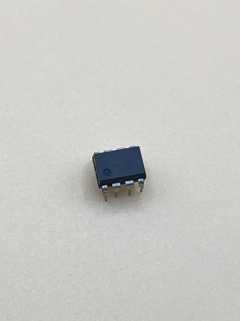 DM0365 LCD Power Management Chip
