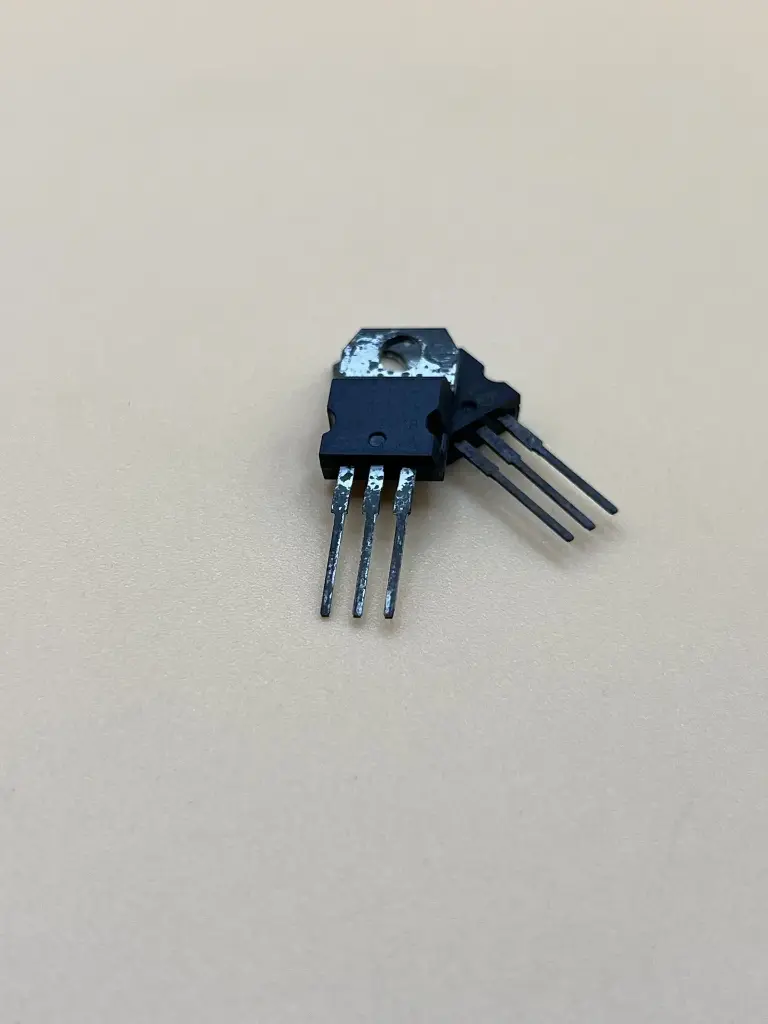 L7806 (refurbished)