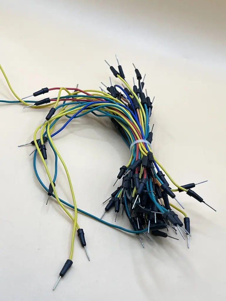65pcs breadboard connectors and jumpers