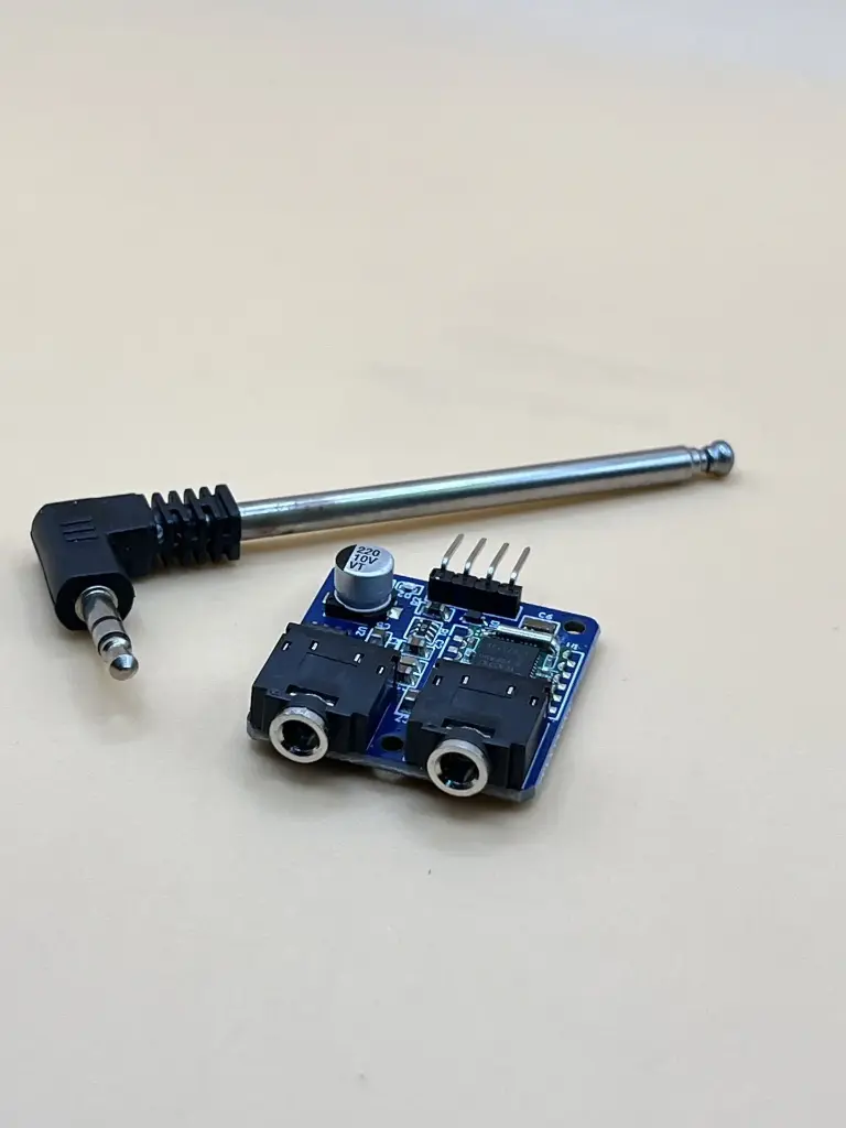 TEA5767 FM Radio module