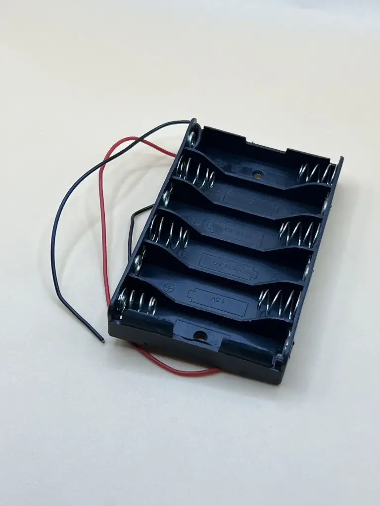 6 AA battery casing
