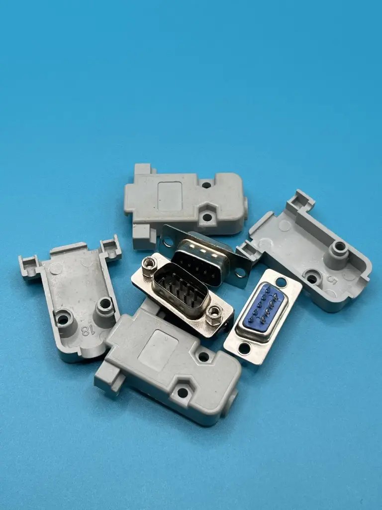 Male DB9 RS232 with Casing