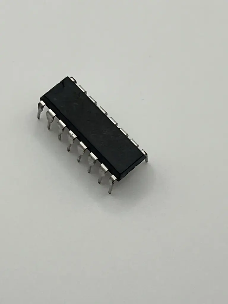 74HC595 Shift Register