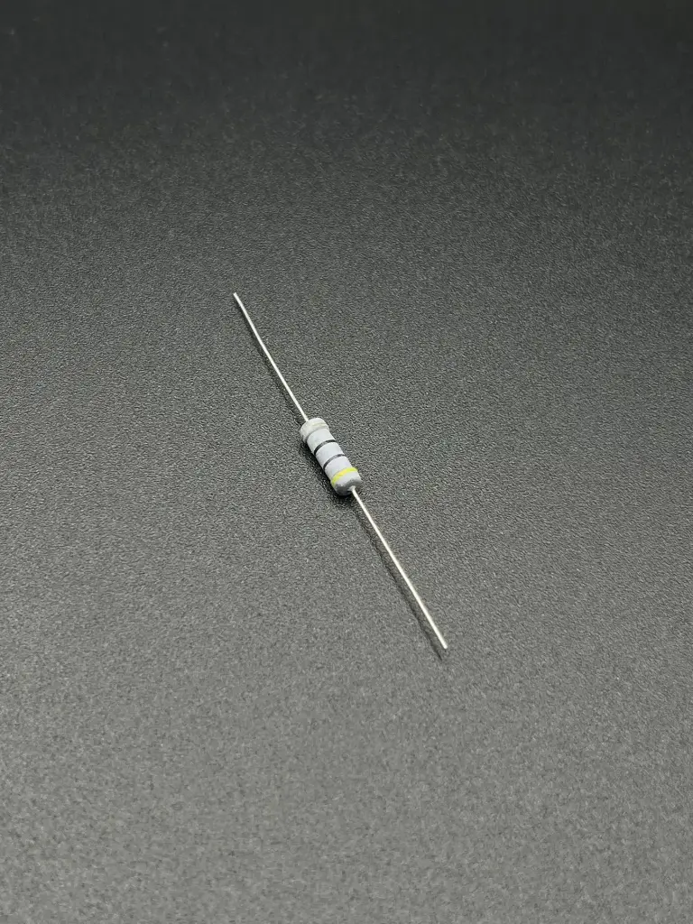 47Ω 1W resistor