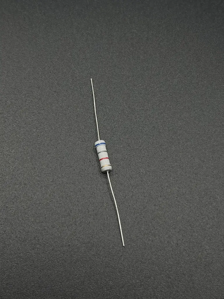 6.8KΩ 1W resistor