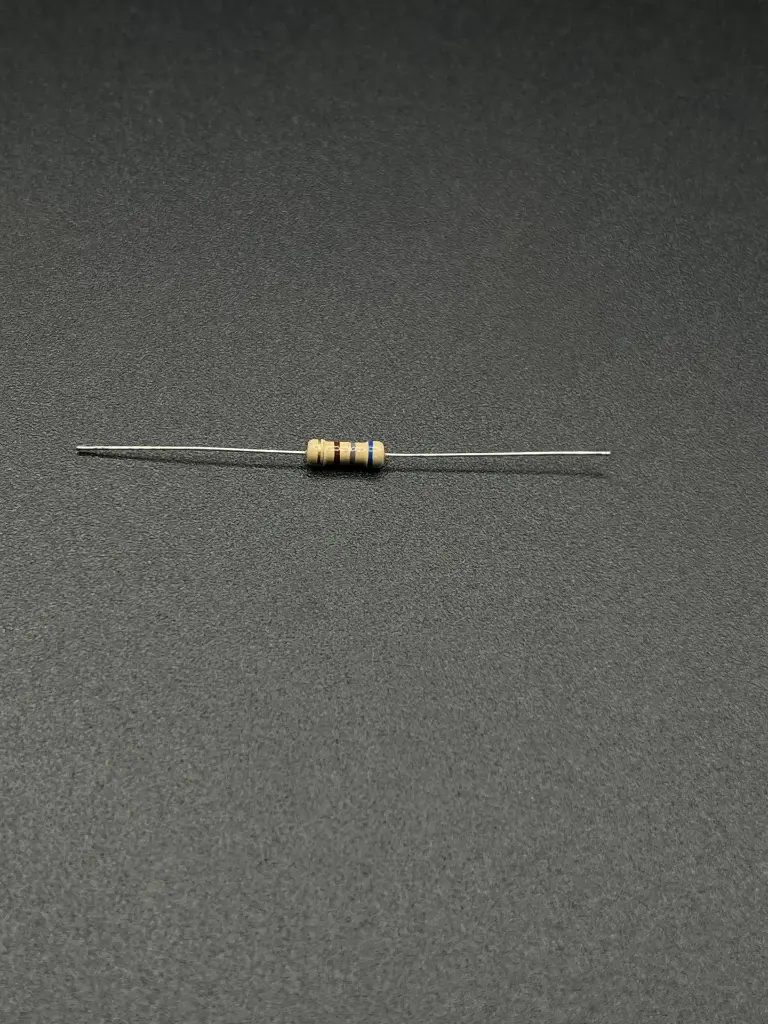 680Ω 1/4W resistor