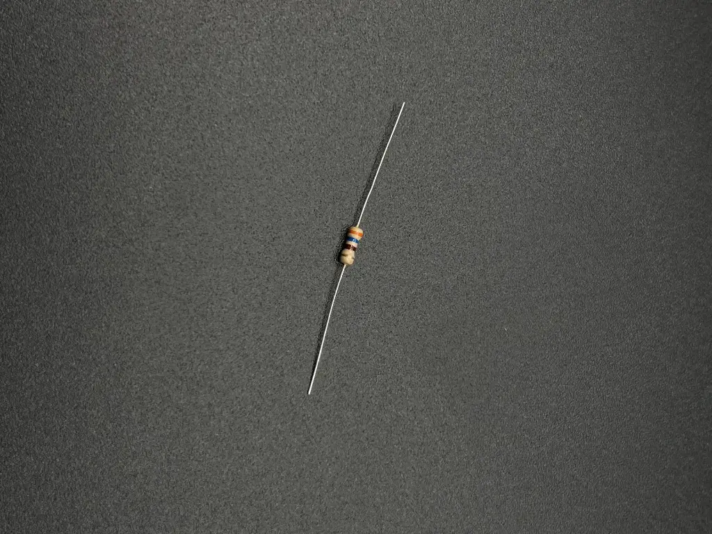 360Ω 1/4W resistor