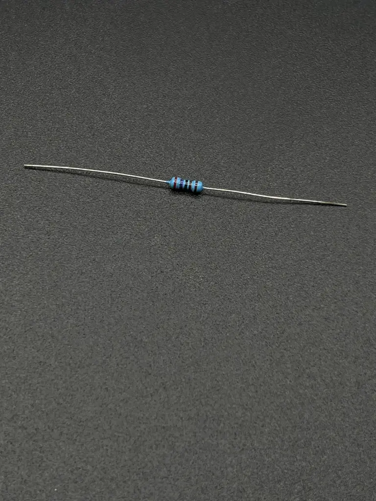 2.7KΩ 1/4W resistor