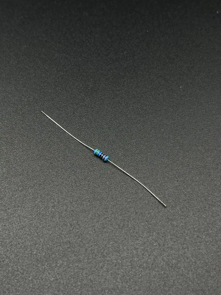 5.6KΩ 1/4W resistor