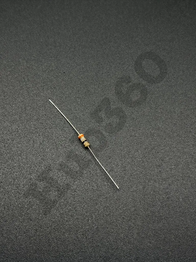 39Ω 1/4W resistor