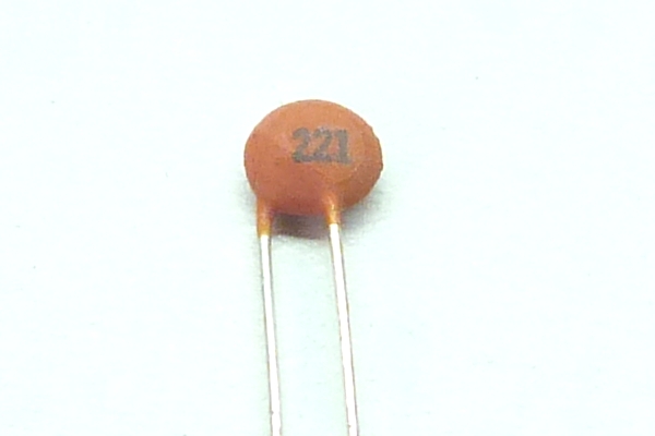 221 0.00022uf 0.22nf 220pf ceramic capacitor