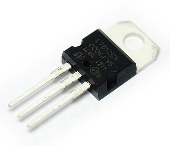 L7812