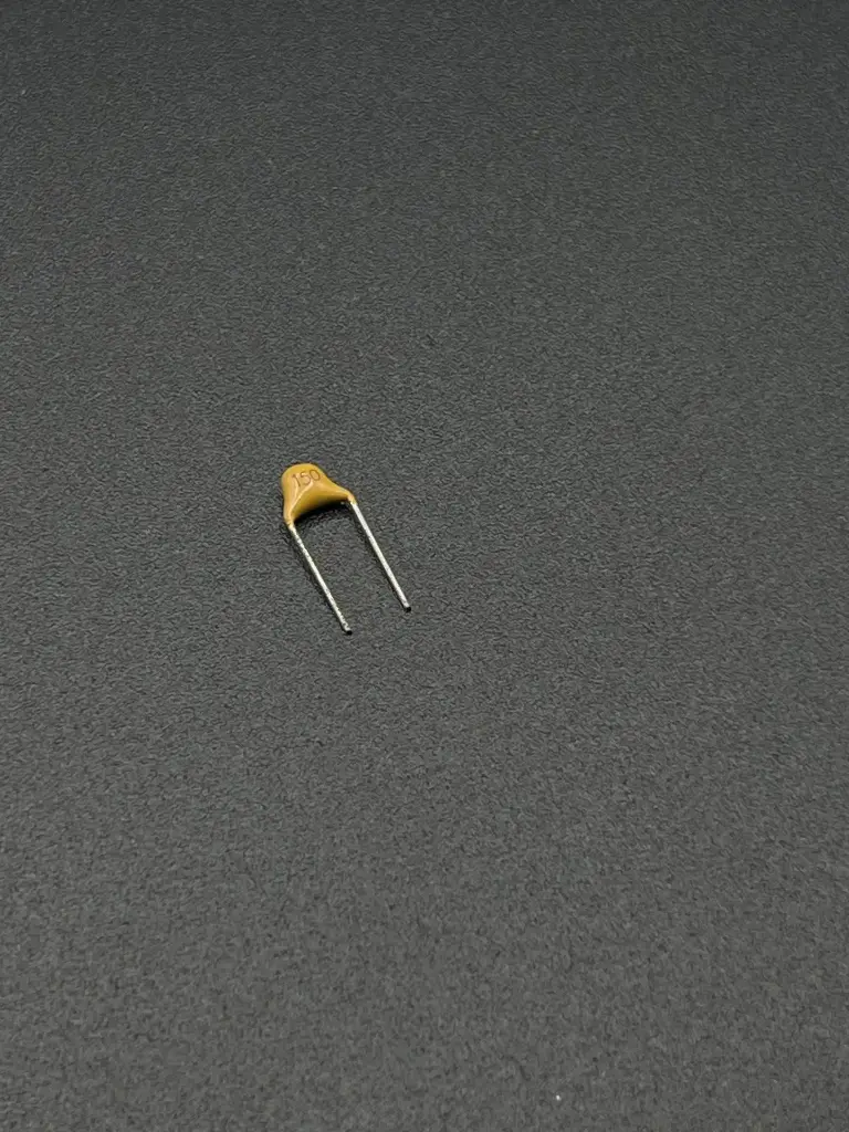 15pf monolithic capacitor