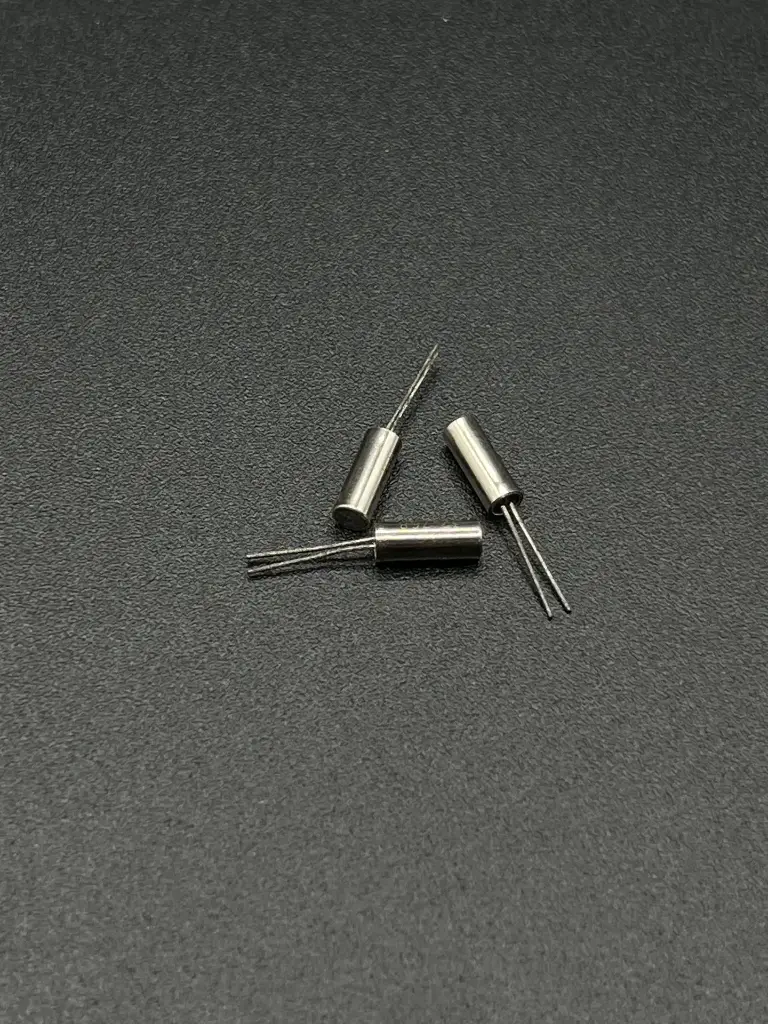 32.768KHz crystal oscillator