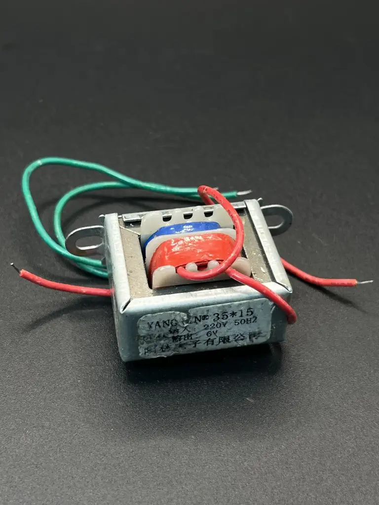 Medium transformer 6V 500mA