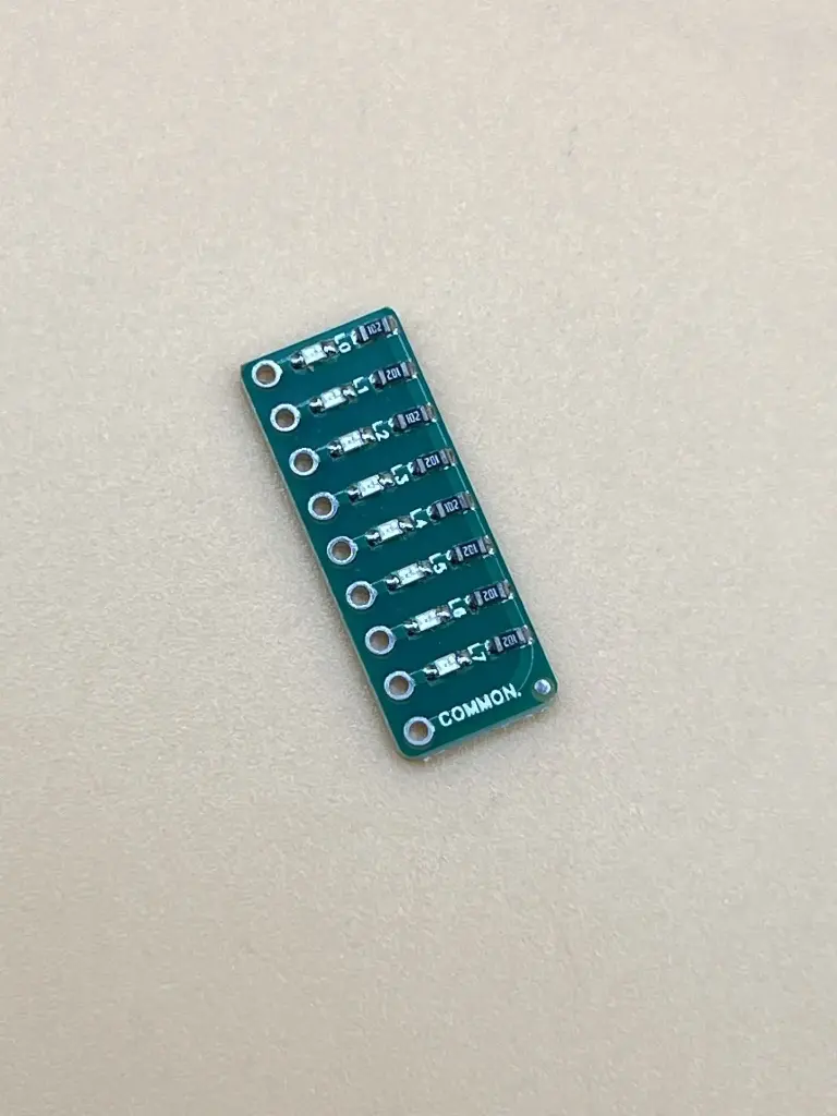 8-Segment LED Port Test Light Module | Hub360